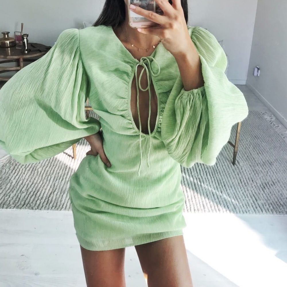 Sabo Skirt Pistachio Keyhole Dress